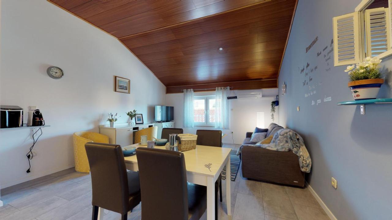 Nina Deluxe Superior 5 Star Apartment, Your Piece Of Heaven By The Sea & Park Novigrad Istria Exteriör bild