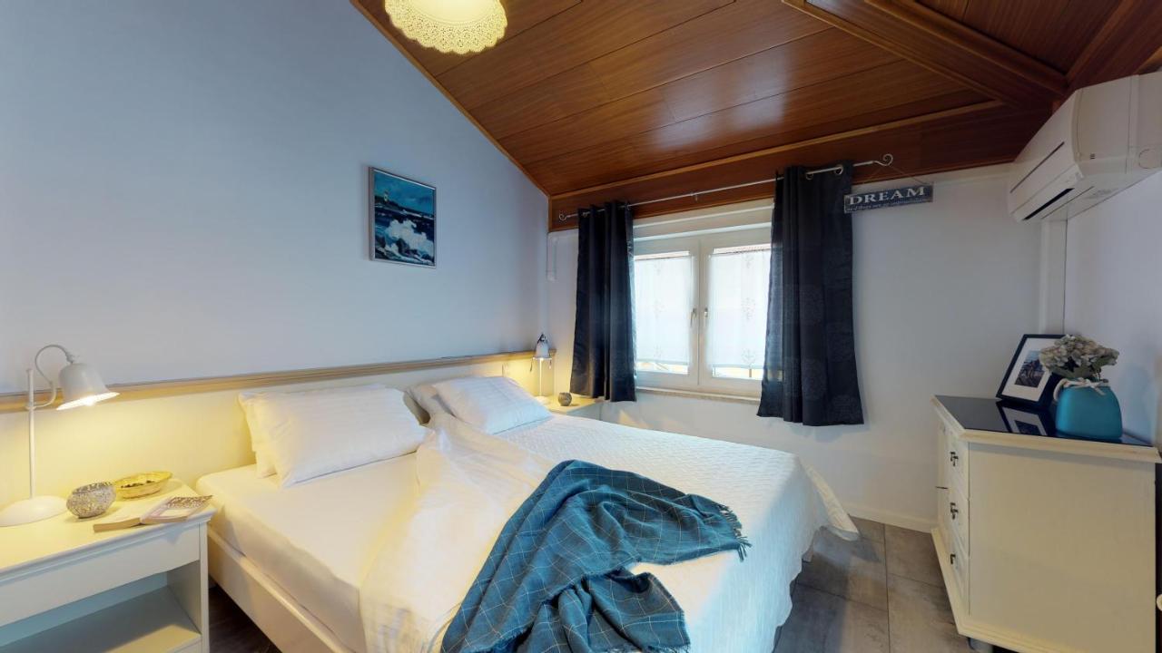 Nina Deluxe Superior 5 Star Apartment, Your Piece Of Heaven By The Sea & Park Novigrad Istria Exteriör bild