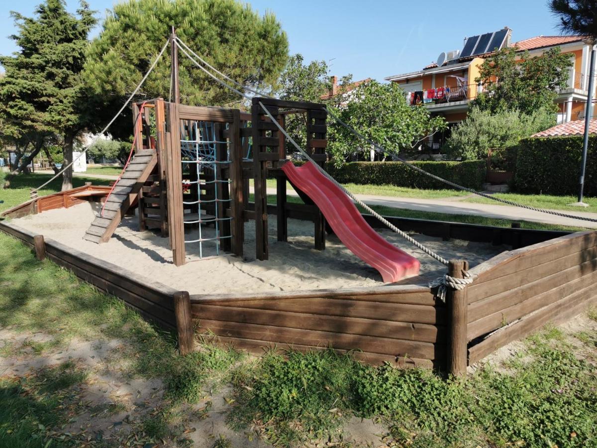 Nina Deluxe Superior 5 Star Apartment, Your Piece Of Heaven By The Sea & Park Novigrad Istria Exteriör bild