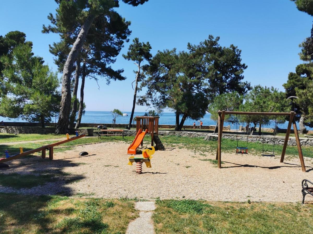 Nina Deluxe Superior 5 Star Apartment, Your Piece Of Heaven By The Sea & Park Novigrad Istria Exteriör bild