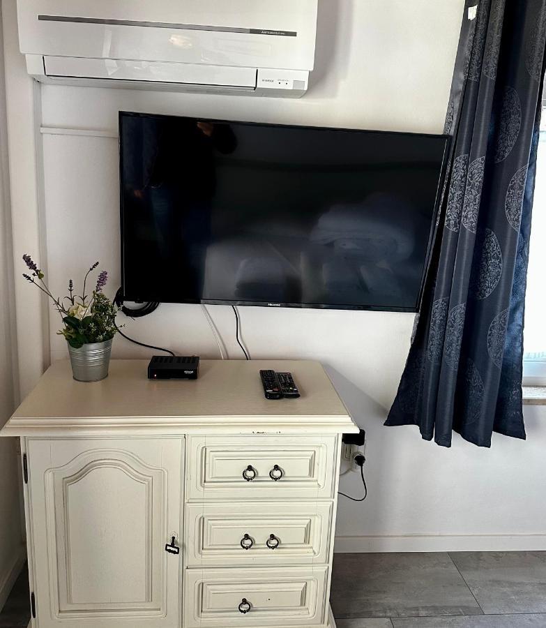 Nina Deluxe Superior 5 Star Apartment, Your Piece Of Heaven By The Sea & Park Novigrad Istria Exteriör bild