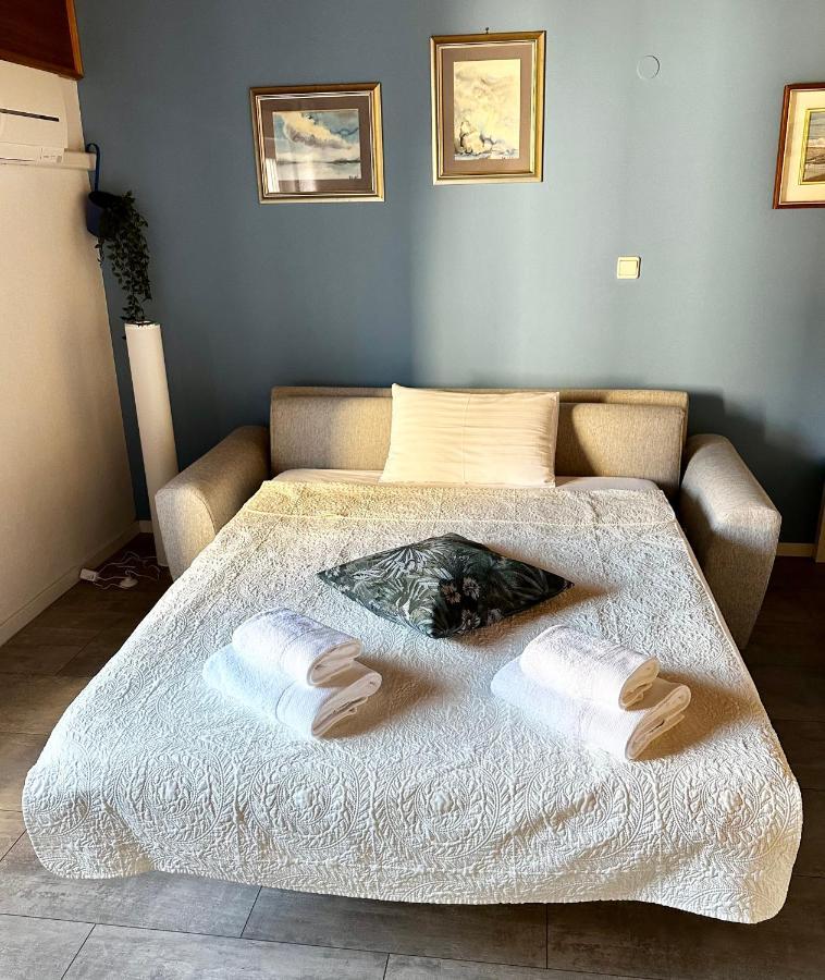 Nina Deluxe Superior 5 Star Apartment, Your Piece Of Heaven By The Sea & Park Novigrad Istria Exteriör bild